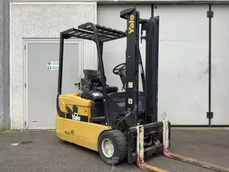 Elektromos 3 kerekű 2008  Yale ERP20ATF (1)