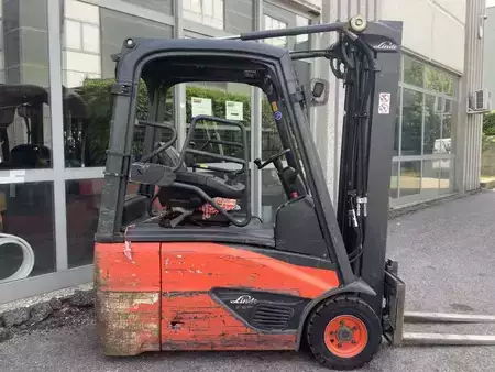Carrelli elettrici 3 ruote 2021  Linde E16-02 (5)