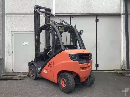 Carrelli elevatori diesel 2012  Linde H30D-01 (2)