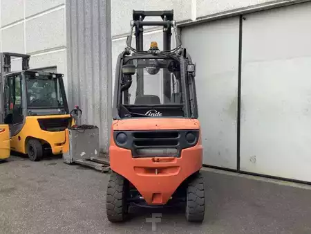 Carrelli elevatori diesel 2012  Linde H30D-01 (3)