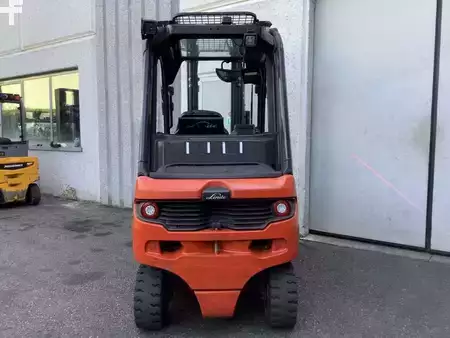 El truck - 4 hjulet 2022  Linde E30-01 (5)