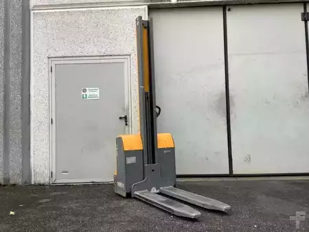 Ruční vysokozdvižný vozík 2018  Jungheinrich EMC 110 (2)