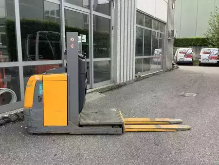 Commissionatori orizzontali 2019  Jungheinrich EKS 110 L 100 E (5)