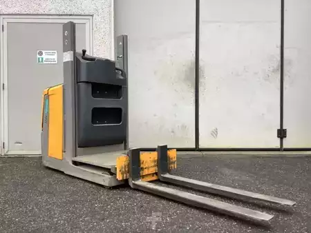 Préparateurs de commande horizontaux 2020  Jungheinrich EKS 110 L 100 E (2)