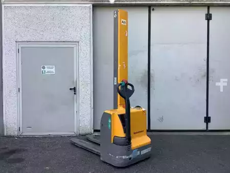 Ruční vysokozdvižný vozík 2018  Jungheinrich EMC 110 (1)