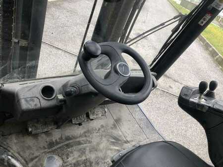 Carrelli elevatori diesel 2013  Linde H40D-02 (5)