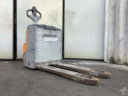 Transpallet elettrici 2012  Still EXU 18 (2)