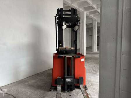 Vertical order pickers 2004  Linde V11-02 (3)