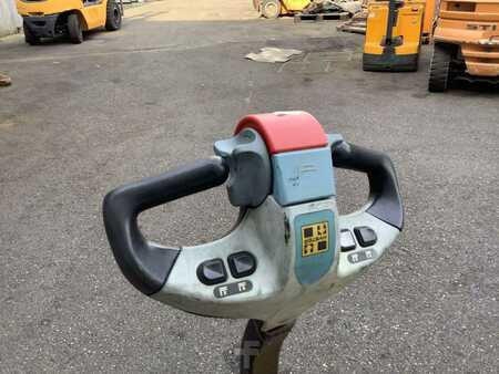 Transpalettes éléctriques 2014  Yale MP20AC (5)