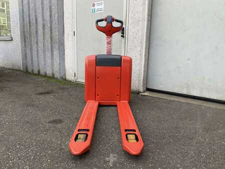 Transpallet elettrici 2022  Linde MT15 (4)