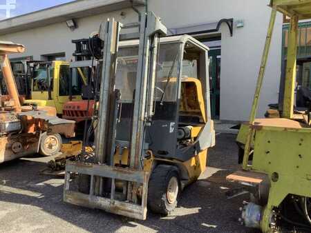 Diesel Forklifts 2001  Detas SHR 30 (2)