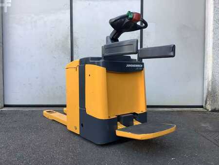 Stoccatori uomo a piedi 2011  Jungheinrich ERE 120 (1)