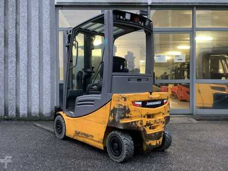 Elektro čtyřkolový VZV 2019  Jungheinrich EFG 316 (2)