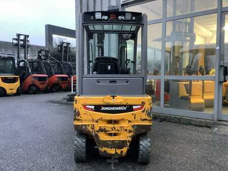 Elektro čtyřkolový VZV 2019  Jungheinrich EFG 316 (5)