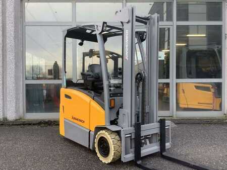 Elektro 3 Rad 2020  Jungheinrich EFG MB 216K (1)