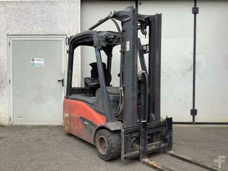 Carrelli elettrici 3 ruote  Linde E20L-02 (1)