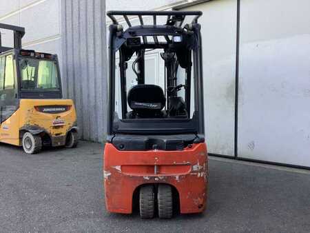 Carrelli elettrici 3 ruote  Linde E18L-02 (5)