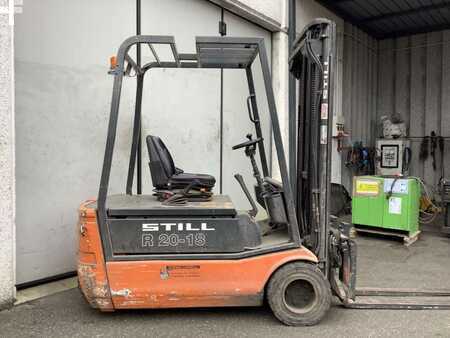 Carrelli elettrici 3 ruote  Still R 20-18 (4)