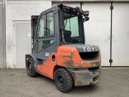 Dieseltruck 2017  Toyota 8FD30F (2)