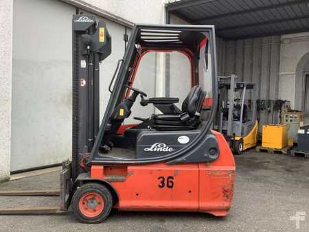 Carrelli elettrici 3 ruote  Linde E16 (5)