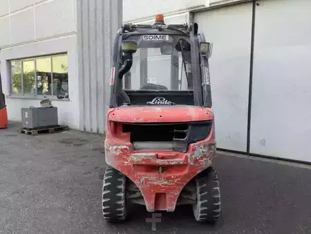Empilhador diesel 2013  Linde H25D-02 (4)