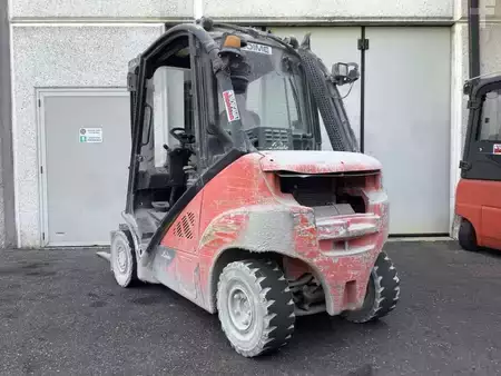 Empilhador diesel 2012  Linde H25D (2)