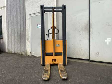 Apilador eléctrico 1998  Mic G100B (4)