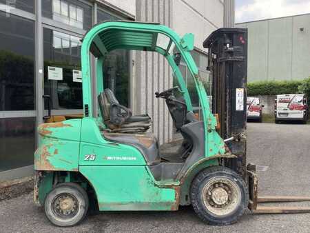 Dieselstapler 2009  Mitsubishi FD25N (4)