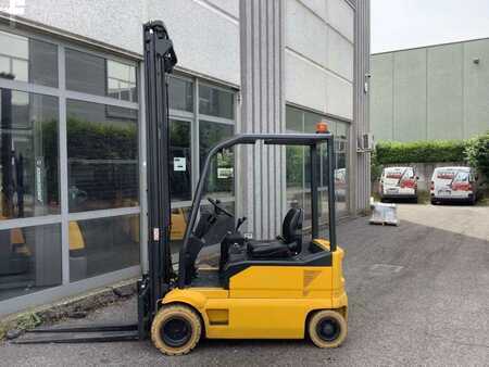 Eléctrico - 4 rodas 2003  OM XE 18 (5)