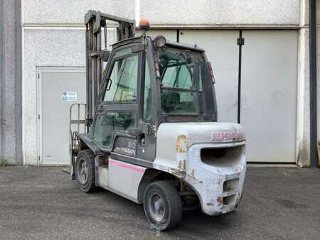 Dieselstapler 2008  Nissan YG1D230Q (2)