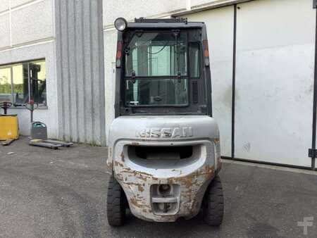 Chariots élévateurs diesel 2007  Nissan FD02A25Q (4)