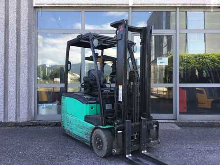 Eléctrico - 3 rodas 2017  Mitsubishi FB18PNT (1)