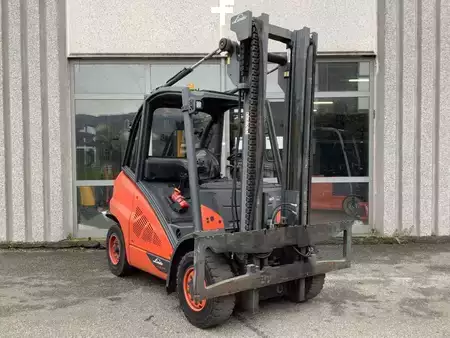 Carrelli elevatori diesel  Linde H40D-02 (1)