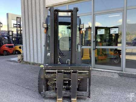 Dieselový VZV 2016  Clark GTS30D (3)