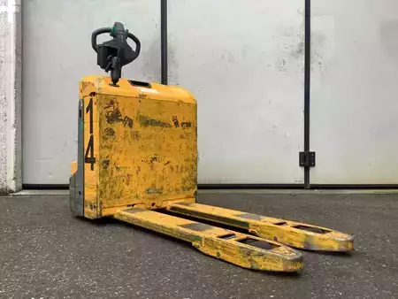 Elektromos emelőkocsik 2020  Jungheinrich EJE 114 (2)