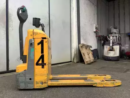 Elektromos emelőkocsik 2020  Jungheinrich EJE 114 (4)