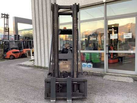 Carrelli elettrici 4 ruote 2004  Linde E30-02 (4)