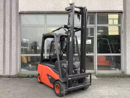 Sähkö - 4 pyör 2018  Linde E20PL-02 (1)