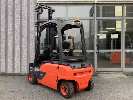 Sähkö - 4 pyör 2018  Linde E20PL-02 (2)