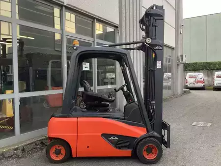 Sähkö - 4 pyör 2018  Linde E20PL-02 (4)