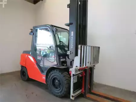Empilhador diesel 2023  Toyota 8FD50F (1)