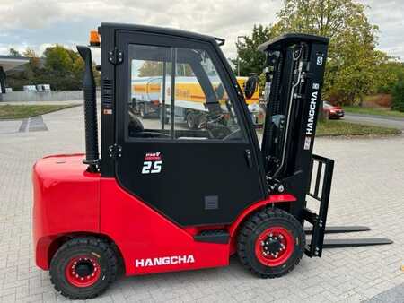 Diesel heftrucks 2022  HC (Hangcha) CPCD25-XH7F (2)