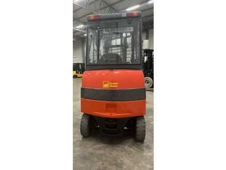 Sähkö - 4 pyör 2011  Toyota 7FBM30 (6)