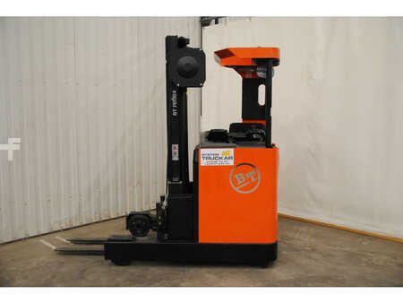 Reach Truck 2012  BT RRE 120M (1)