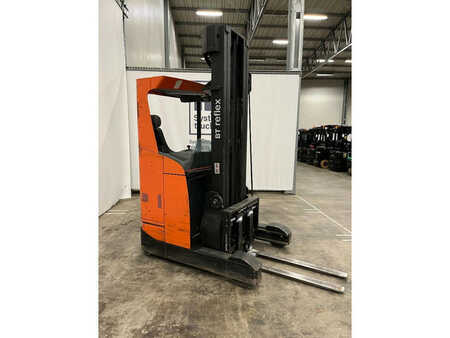 Reach Trucks 2013  BT RRE160E (3)