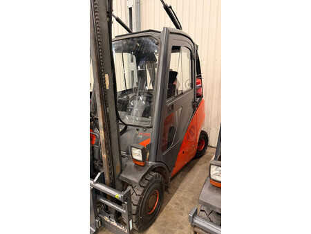 Dieselstapler 2015  Linde H25D-02 (1)