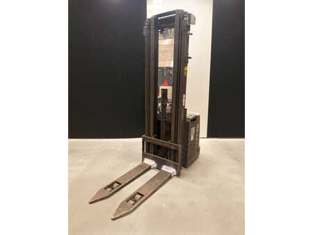 Stacker pedestre 2016  Atlet PSP160SDTFVP540 (3)