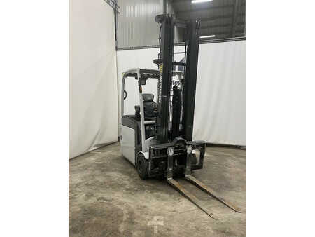 Eléctrica de 3 ruedas 2018  Unicarriers TX3-20L (2)