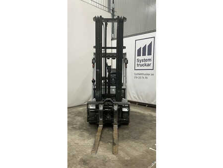 Eléctrica de 3 ruedas 2018  Unicarriers TX3-20L (3)