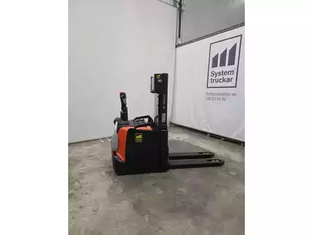 El-stabler - Med platform 2021  Toyota SPE200D (1)